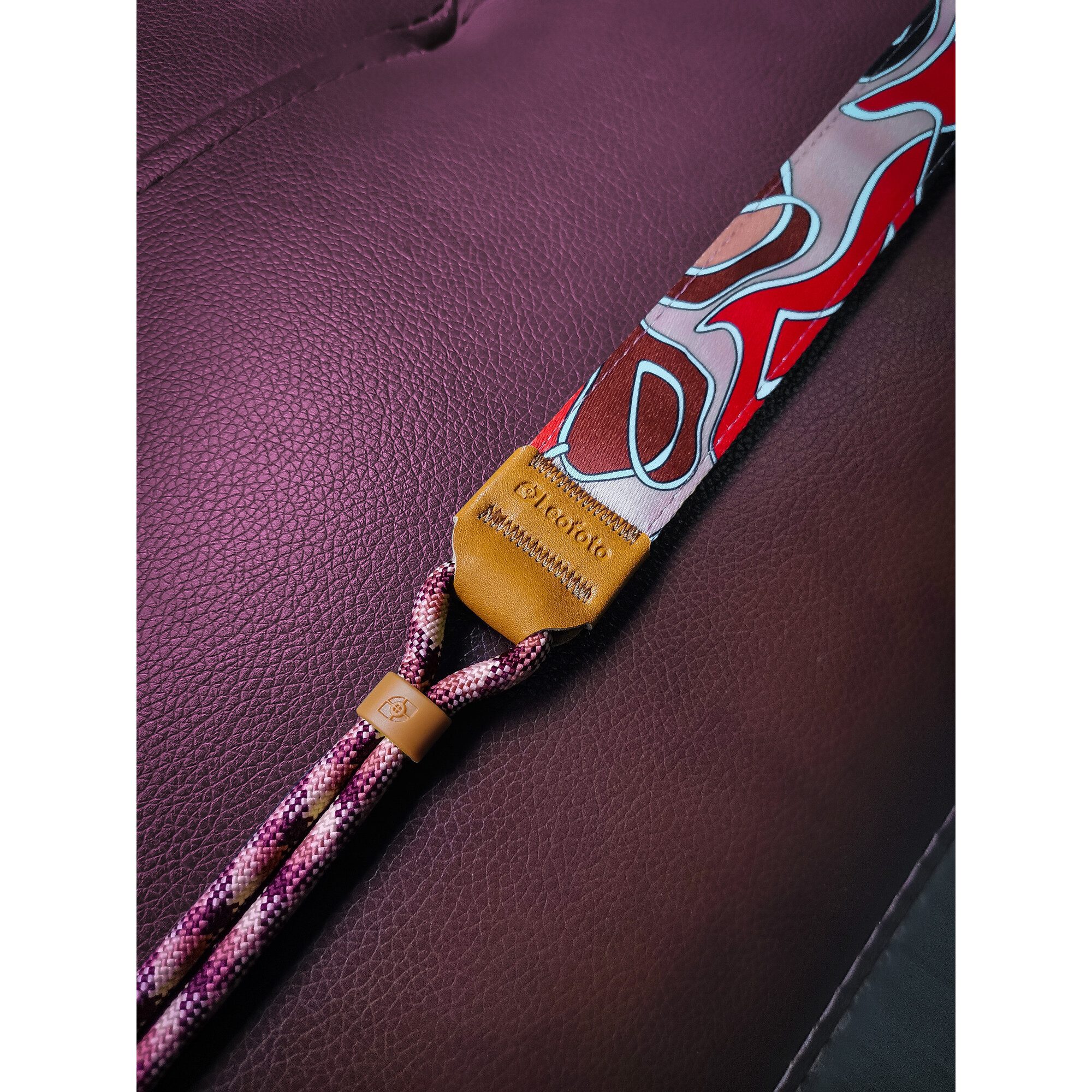 L-CS-204 Fashion Kamera-Tragegurt Red Mask L-CS-204 Fashion Kamera-Tragegurt Red Mask