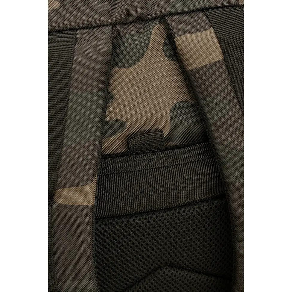 5brandit_wear_809812004os_us_cooper_patch_large_backpack_AE21782_augenblicke_eingefangen