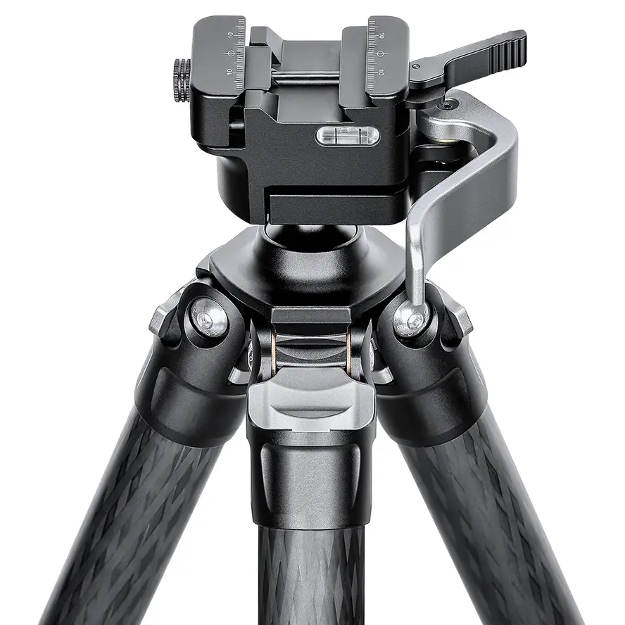 Leofoto SA-324C Karbon Dreibeinstativ mit MA-30L Halterung Leofoto SA-324C Karbon Dreibeinstativ mit MA-30L Halterung