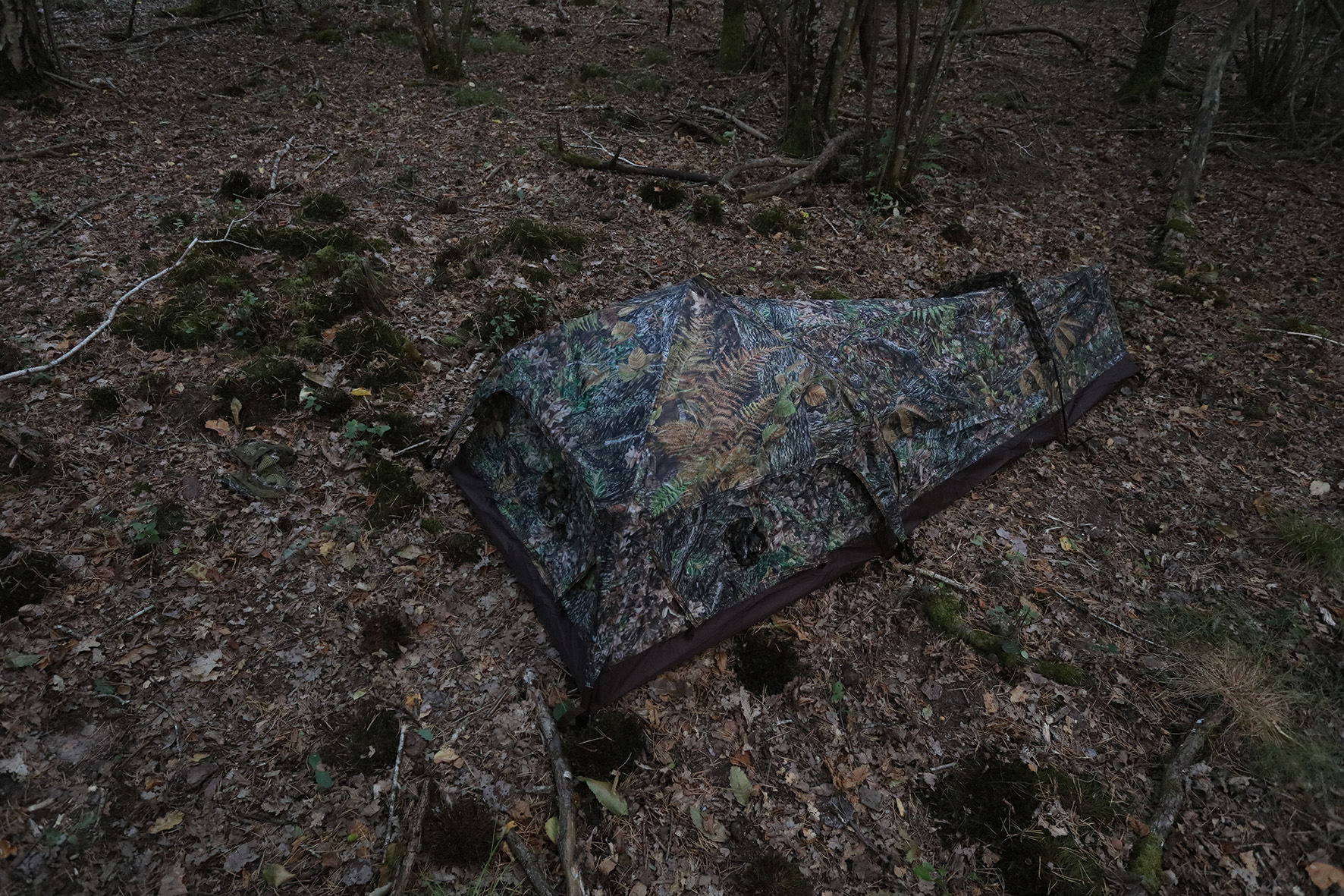 Tragopan HOKKI V3 Liegezelt für Bodennahe Fotografie Tragopan HOKKI V3 Liegezelt für Bodennahe Fotografie