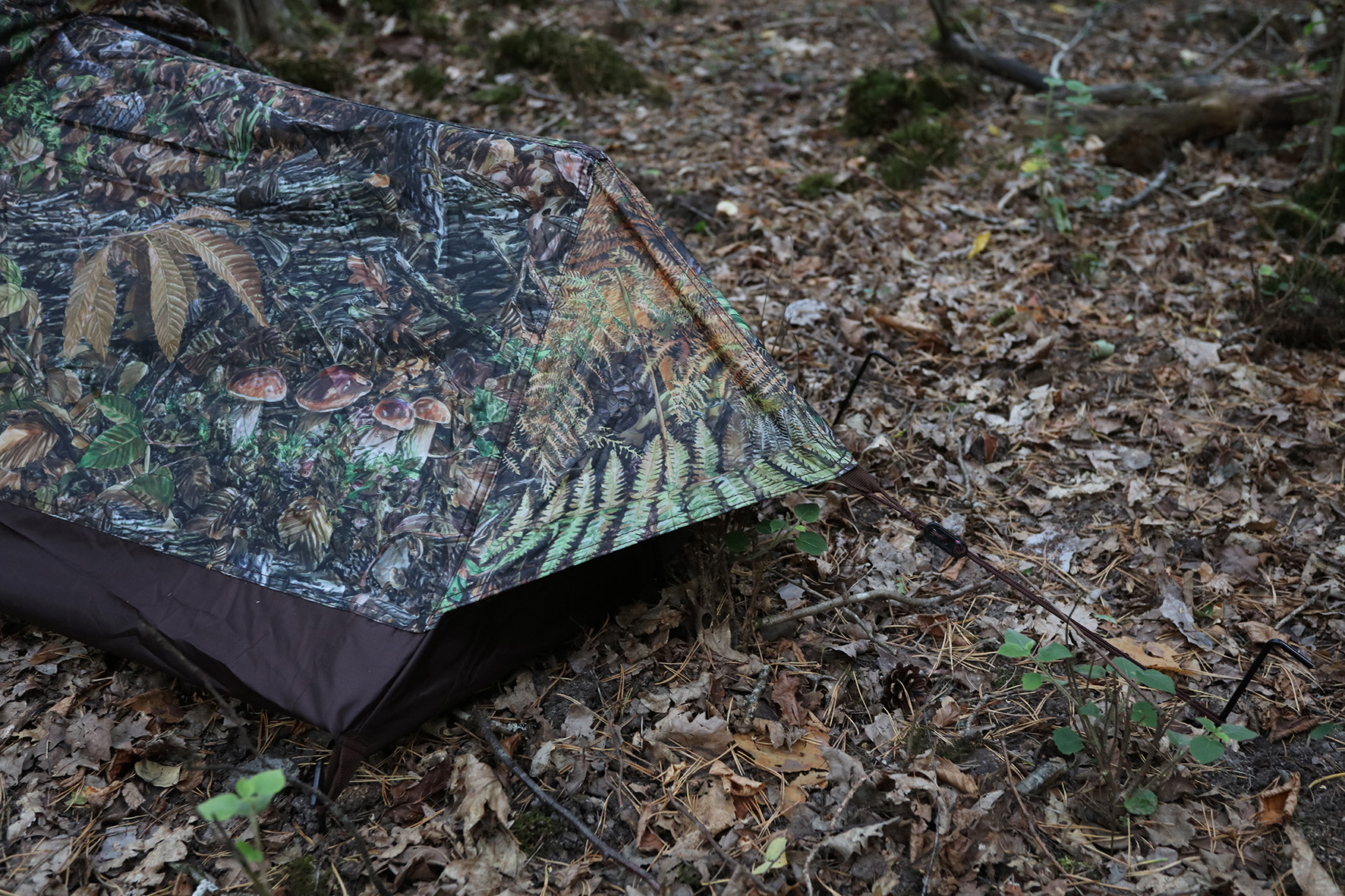 Tragopan HOKKI V3 Liegezelt für Bodennahe Fotografie Tragopan HOKKI V3 Liegezelt für Bodennahe Fotografie