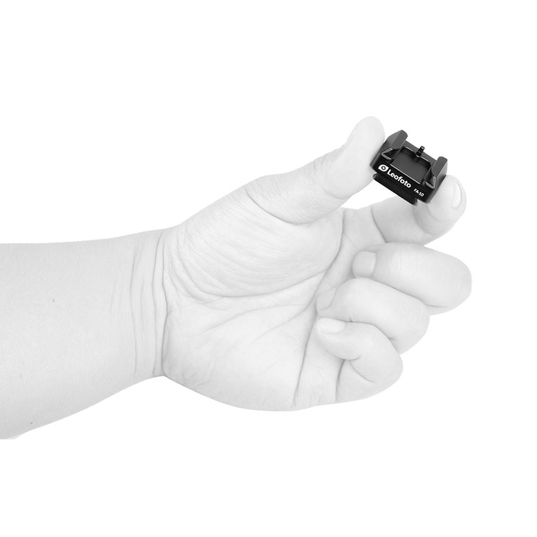 Leofoto FA-10 V-Schnellwechselplatte mit Cold Shoe-Aufnahme Leofoto FA-10 V-Schnellwechselplatte mit Cold Shoe-Aufnahme