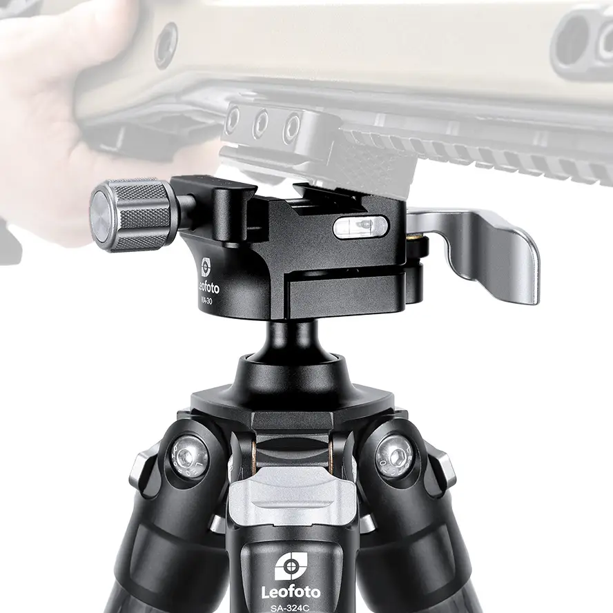 Leofoto SA-324C Karbon Dreibeinstativ mit MA-30 Halterung Leofoto SA-324C Karbon Dreibeinstativ mit MA-30 Halterung