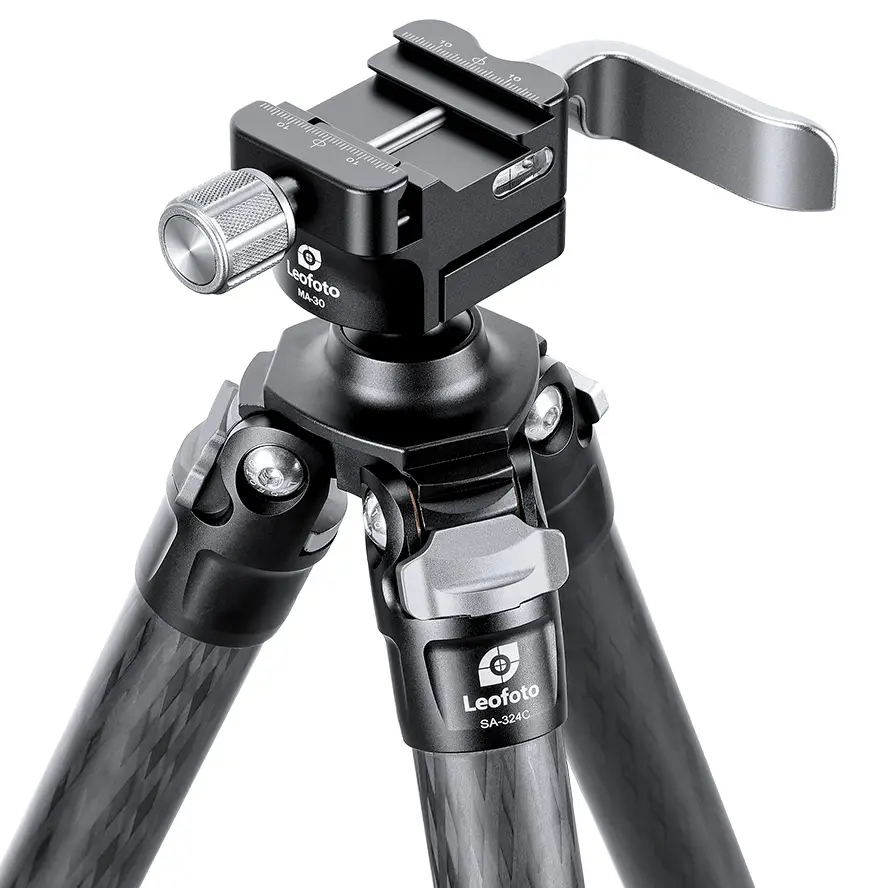 Leofoto SA-324C Karbon Dreibeinstativ mit MA-30 Halterung Leofoto SA-324C Karbon Dreibeinstativ mit MA-30 Halterung