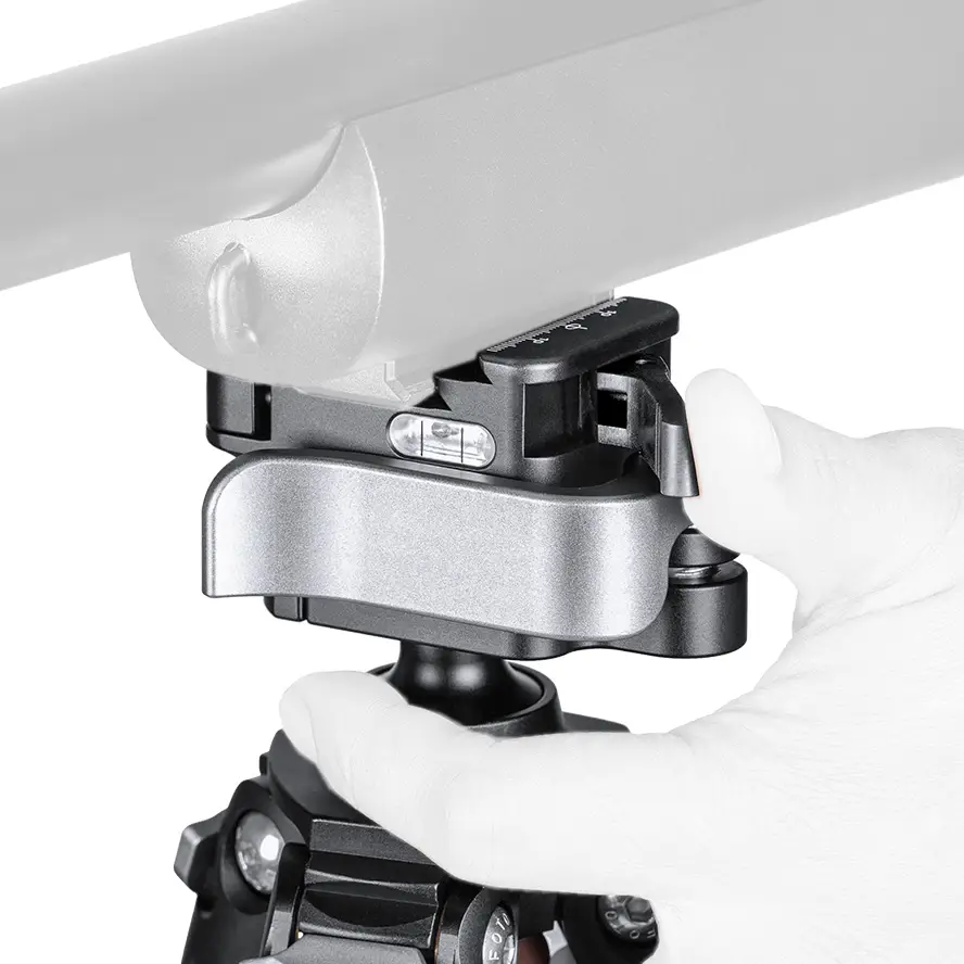 Leofoto SA-403C Karbon Dreibeinstativ mit MA-30L Halterung Leofoto SA-403C Karbon Dreibeinstativ mit MA-30L Halterung