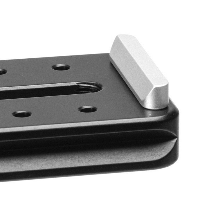 Kirk KLP-260 Universal-Objektivplatte (66 mm) mit QD-Aufnahme 45° Abwinklung