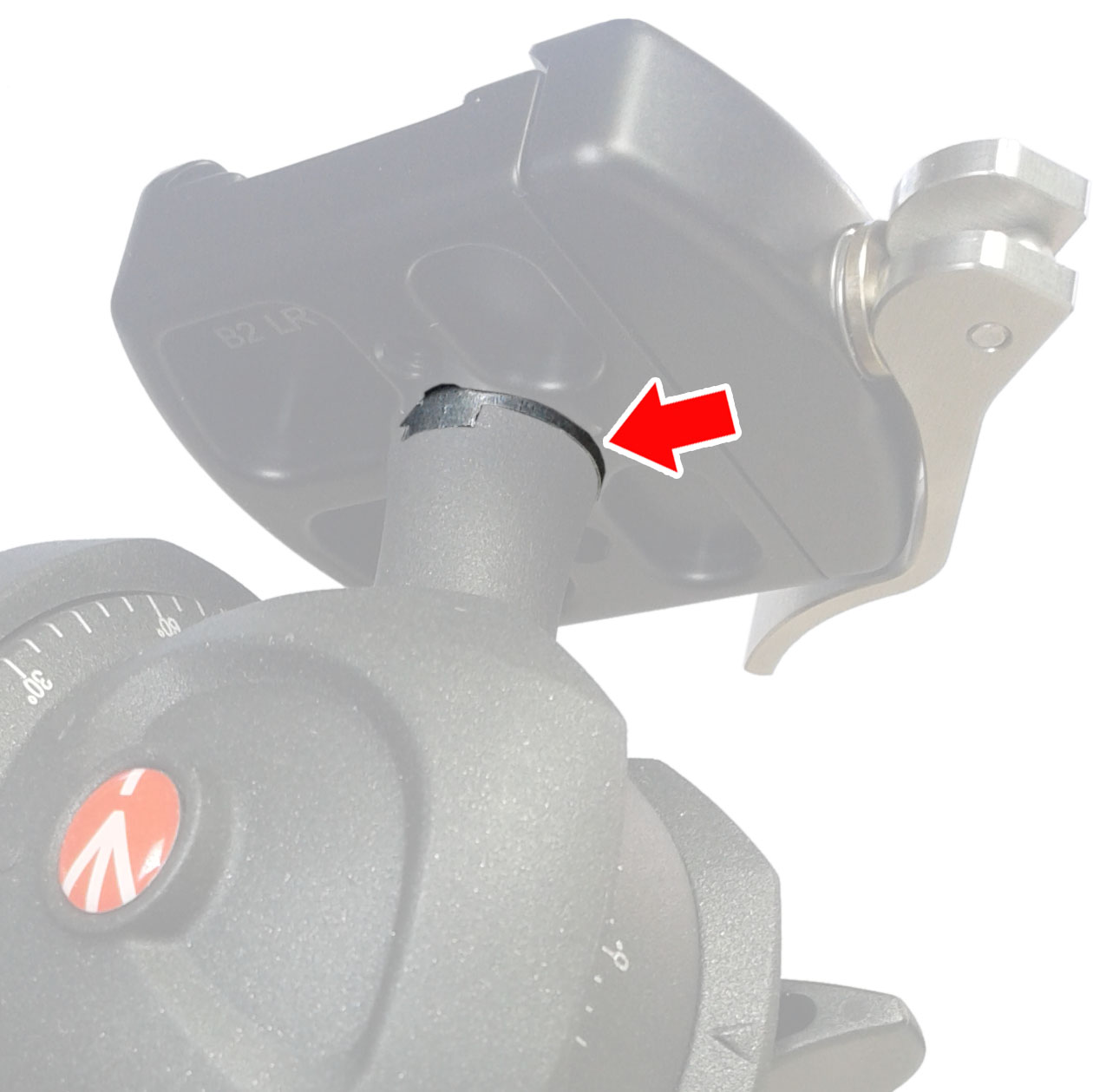 Adapter zur Montage von 38 mm Kupplungen auf Manfrotto Kugelköpfen MH05*M0 und Neiger MH055-M8 Adapter zur Montage von 38 mm Kupplungen auf Manfrotto Kugelköpfen MH05*M0 und Neiger MH055-M8