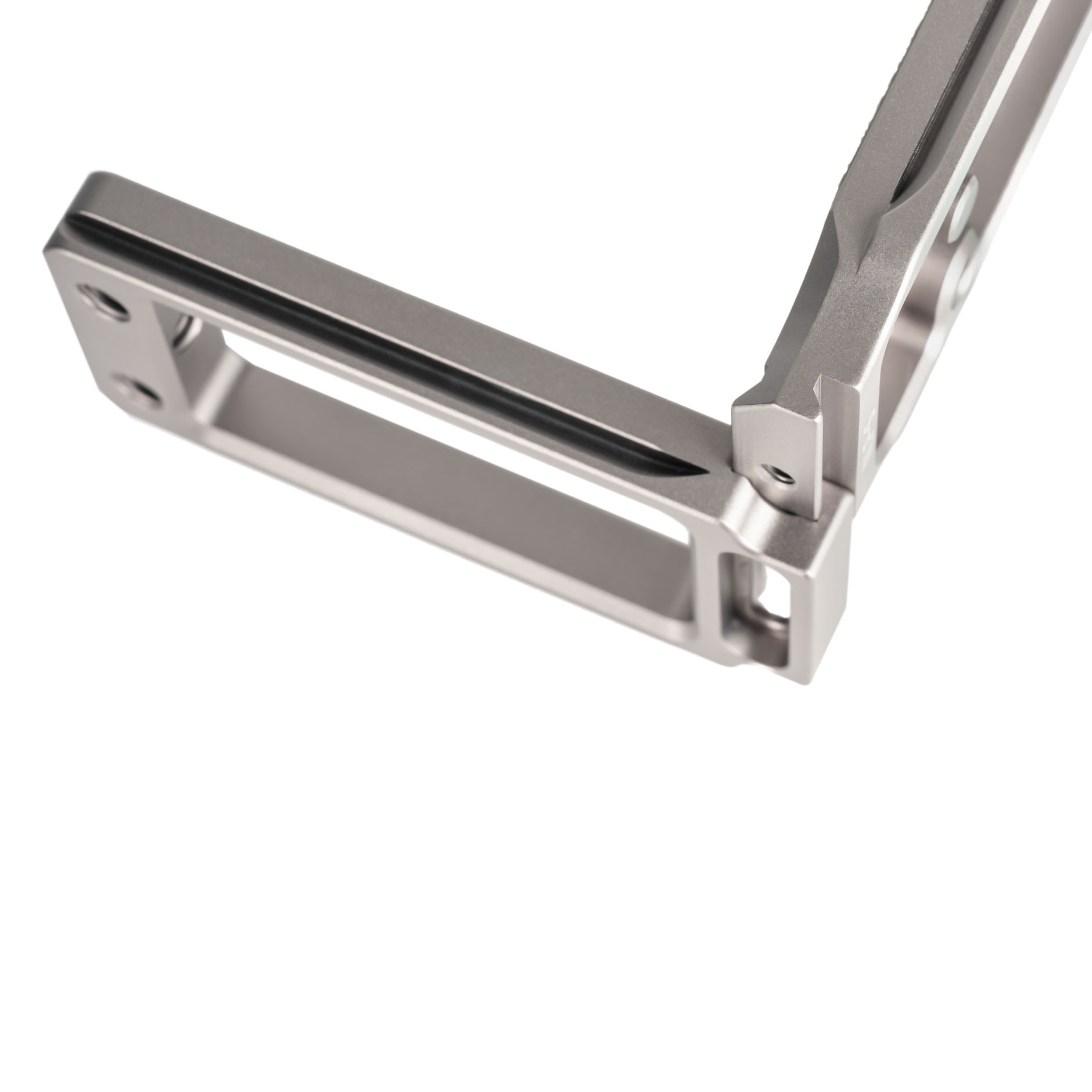 NiSi NLP-C (G) L-Winkel Universal (für Kameras mit Schwenkdisplay) NiSi NLP-C (G) L-Winkel Universal (für Kameras mit Schwenkdisplay)