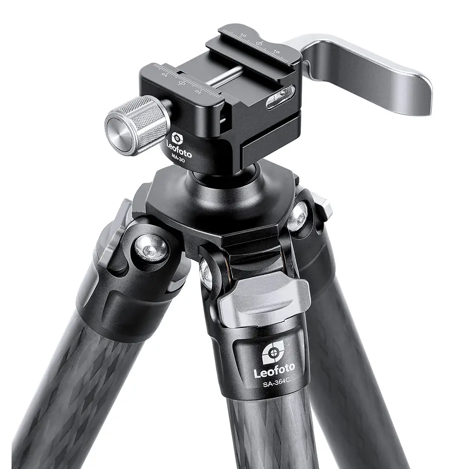 Leofoto SA-364C Karbon Dreibeinstativ mit MA-30 Halterung Leofoto SA-364C Karbon Dreibeinstativ mit MA-30 Halterung